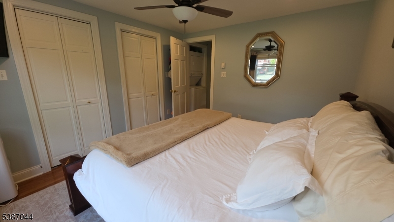 Main bed