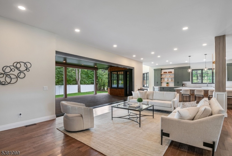 Living Room Open Concept Living, with Indoor and Outdoor Accessibility