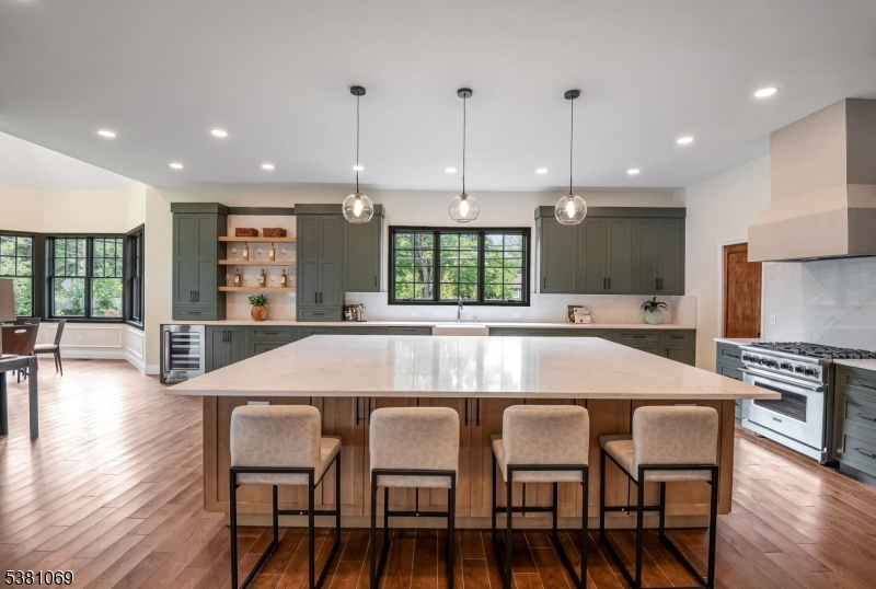 Kitchen Massive Quartzite Center Island