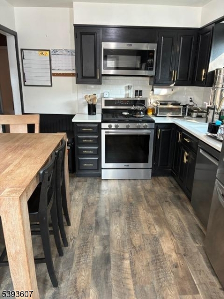 Kitchen Eat-In-Kitchen