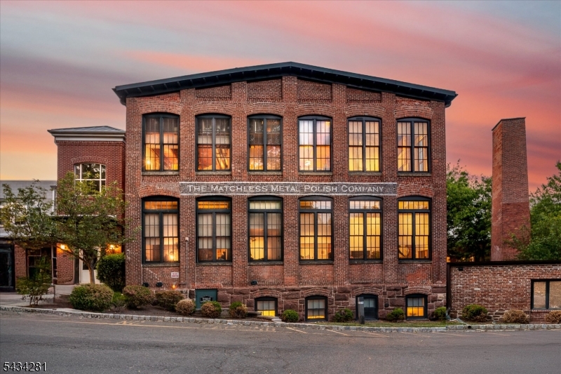 The Lofts in the Glen