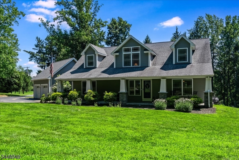 400 Stanhope Rd, Sparta NJ