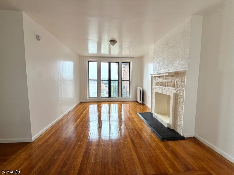 Living/Dinning Room