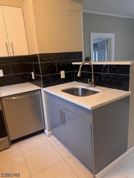 Kitchen - 2