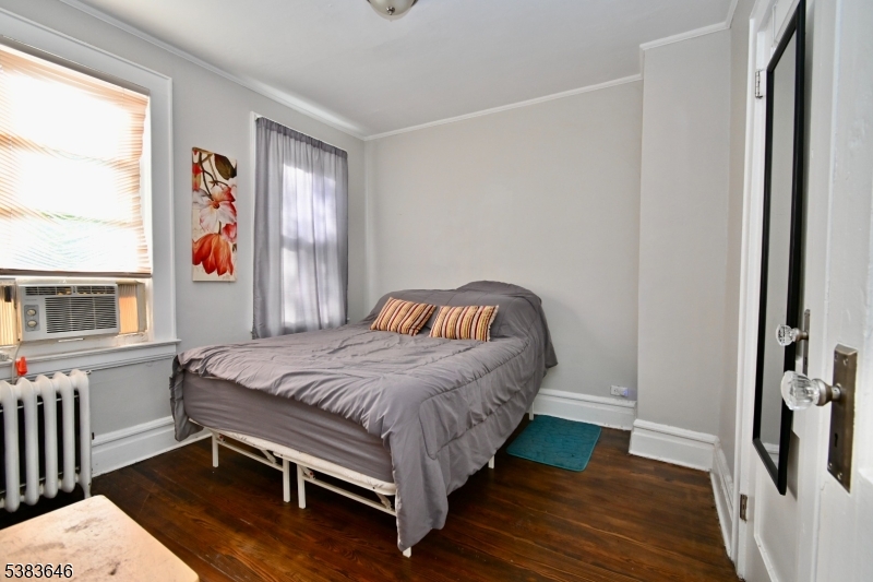 bed 1