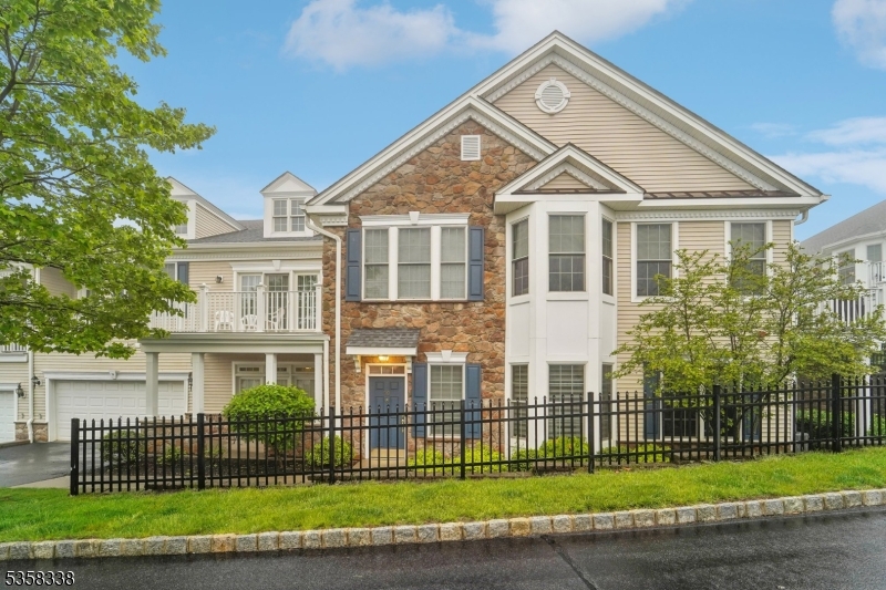 Welcome home to this beautifully maintained 2 bedroom 2.5 bathroom end unit Townhouse.