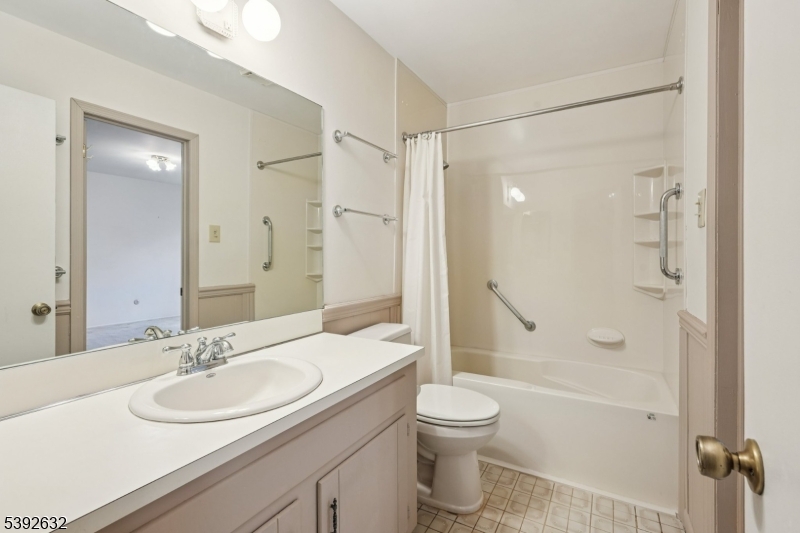 FULL BATH