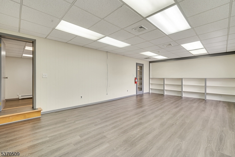 Work Area / Large Office