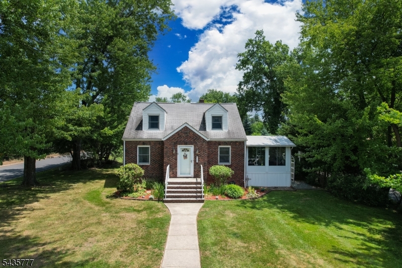 142 Mountain Parkway