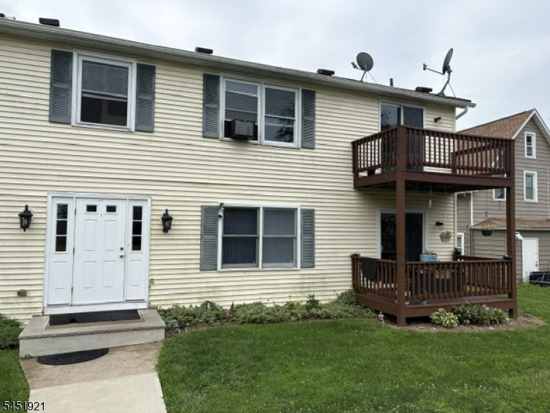 Second floor unit