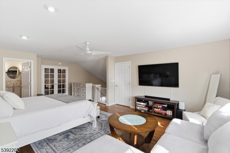 Loft space as Primary Suite 3