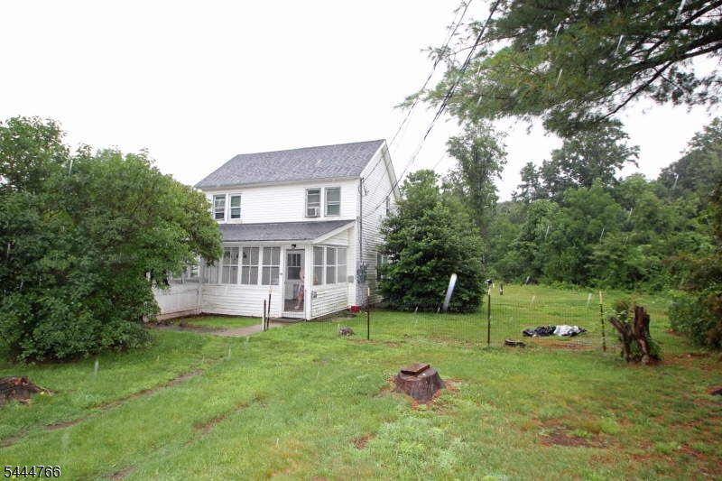 First floor apartment Nice farm house, first floor unit for rent. complex includes 6 units on 4 acres