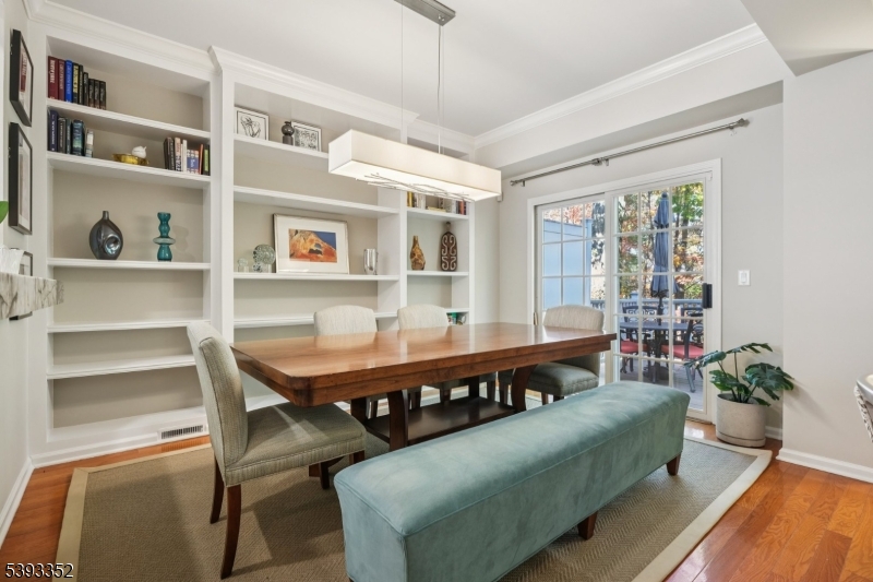 Dining Room, Access to Deck