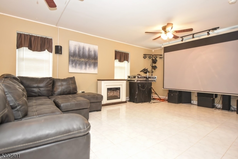 Fam Room