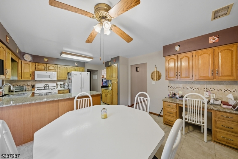 Eat in Kitchen