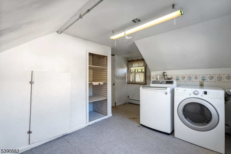 Laundry/Bedroom