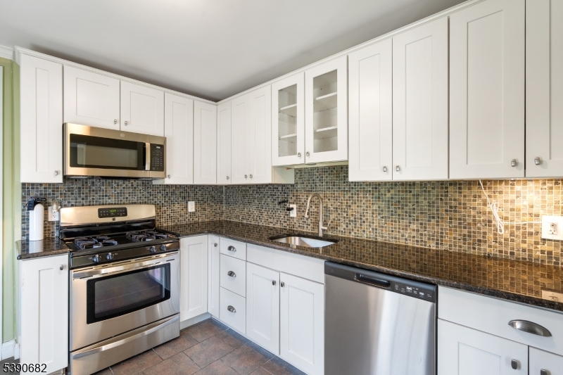Updated Gourmet Kitchen