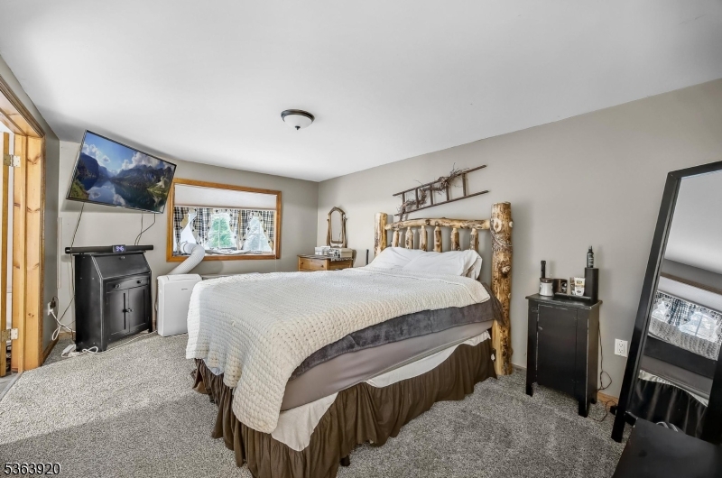 Bedroom suite
