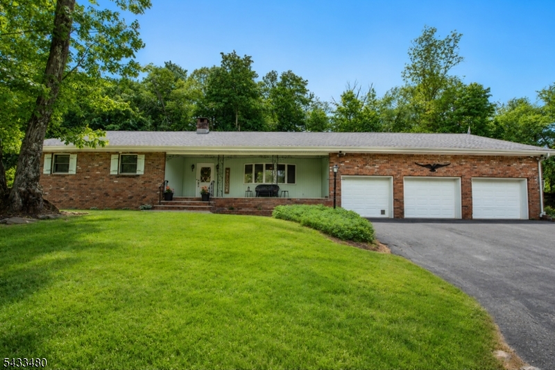 Welcome to 30 Woodland Rd.