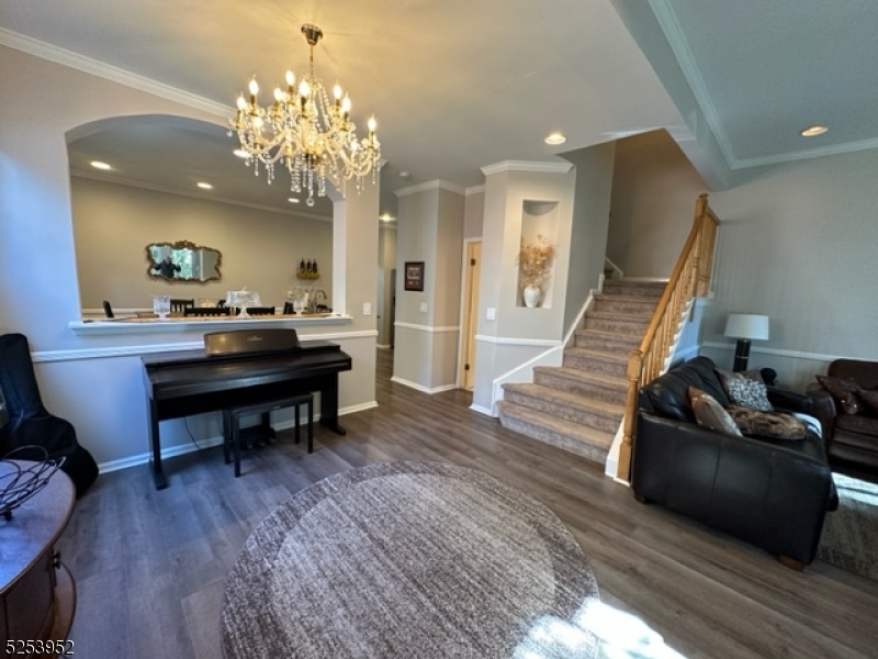 Open concept townhome living!