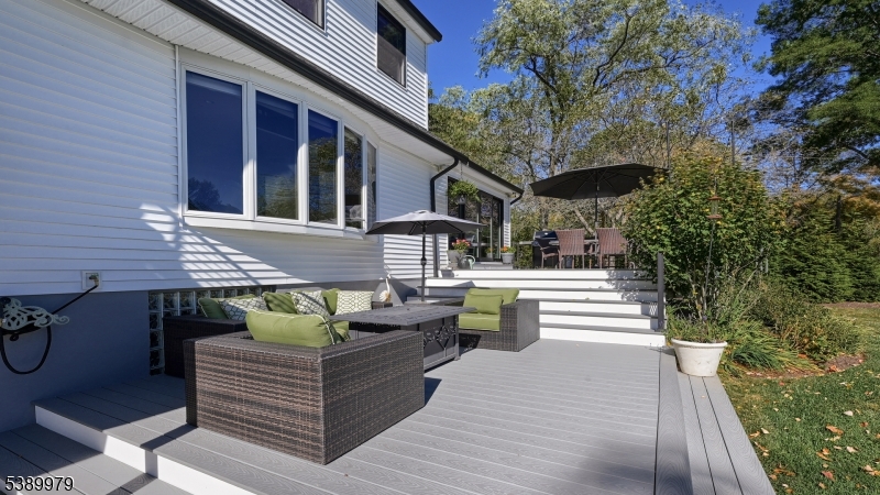 2nd Deck