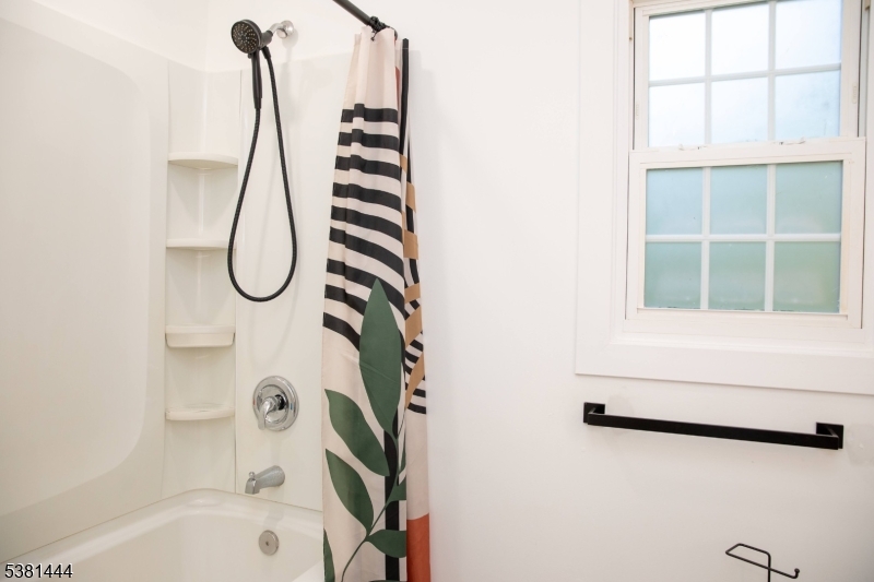 bathroom 1st floor