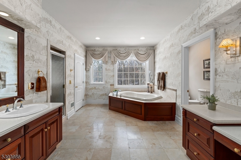 Primary Bathroom w/ Private Water Closet
