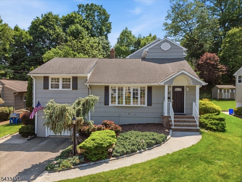 35 Old Orchard Ct
