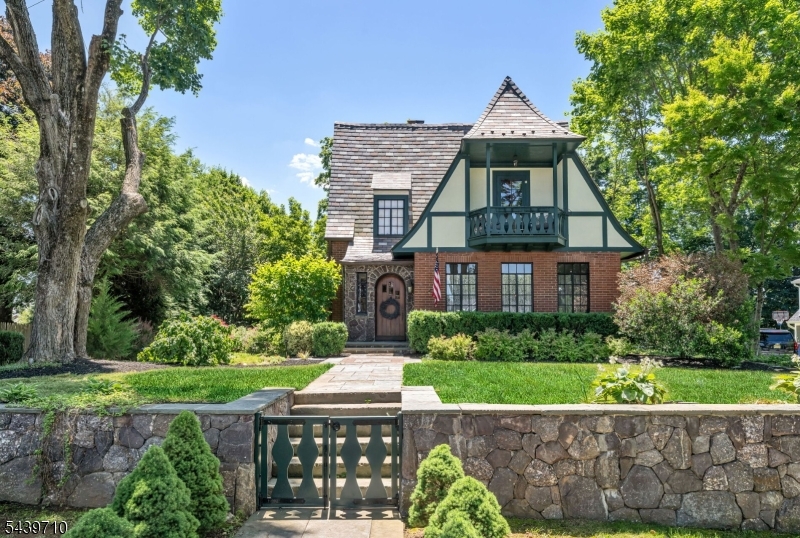 Welcome Home Classic Tudor