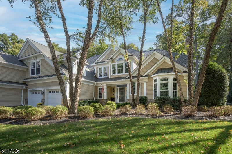 Stunning updated Townhouse.