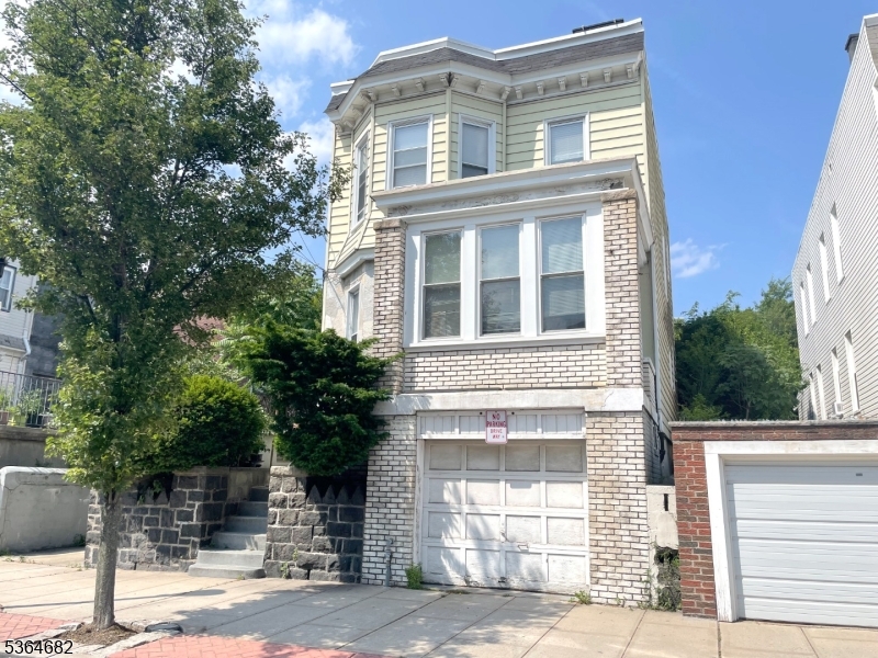 Beautiful and clean duplex