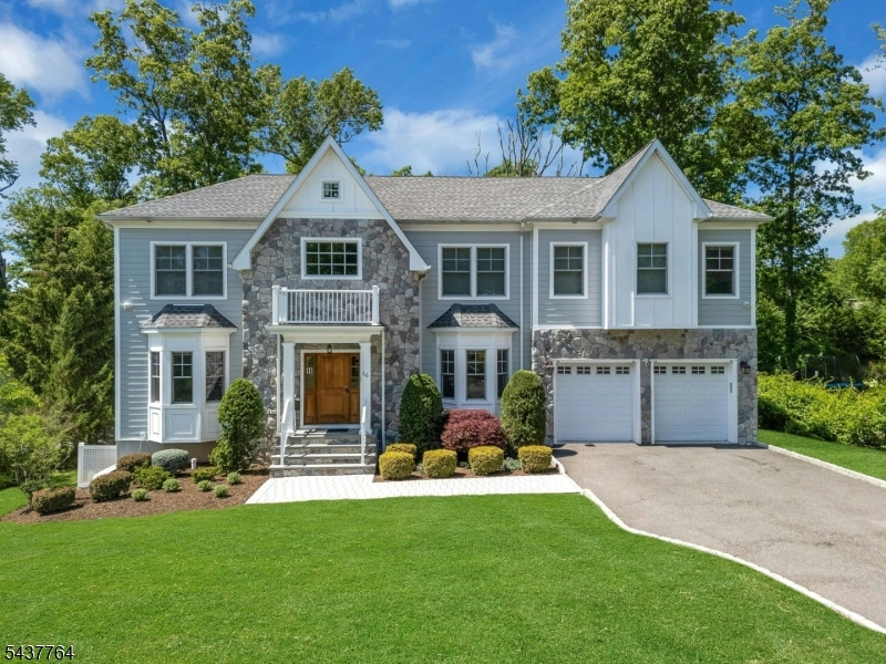 Mint Condition Newer Construction