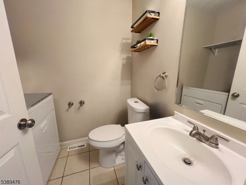 Half bathroom / laundry