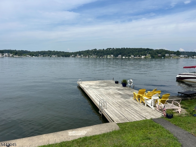Community swim deck