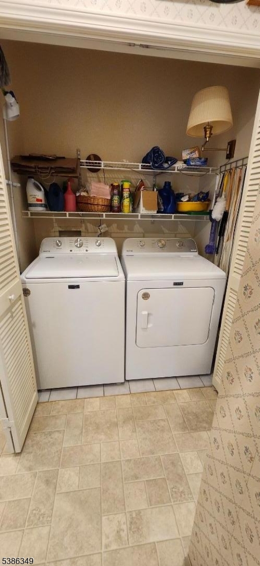 Full Size Washer/Dryer