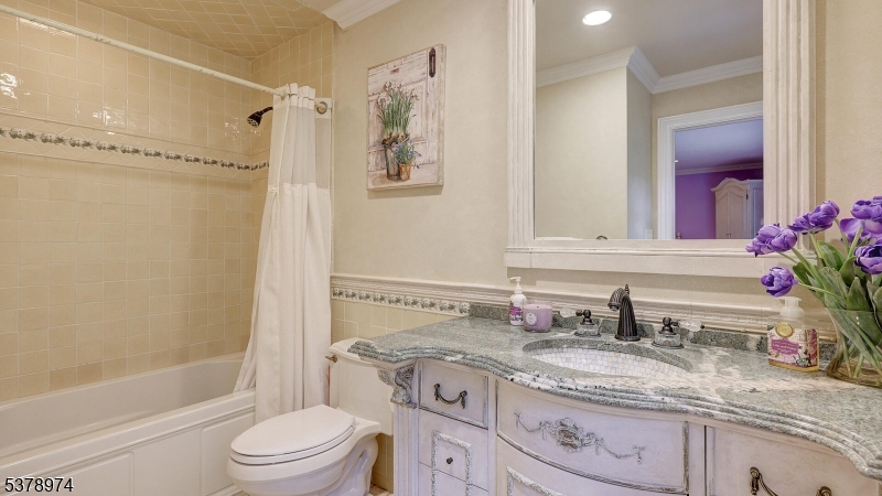 En suite Bathroom