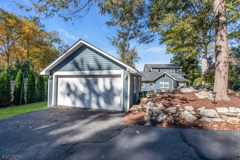 Two car detached garage