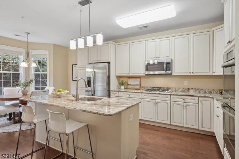 Inviting, updated kitchen.