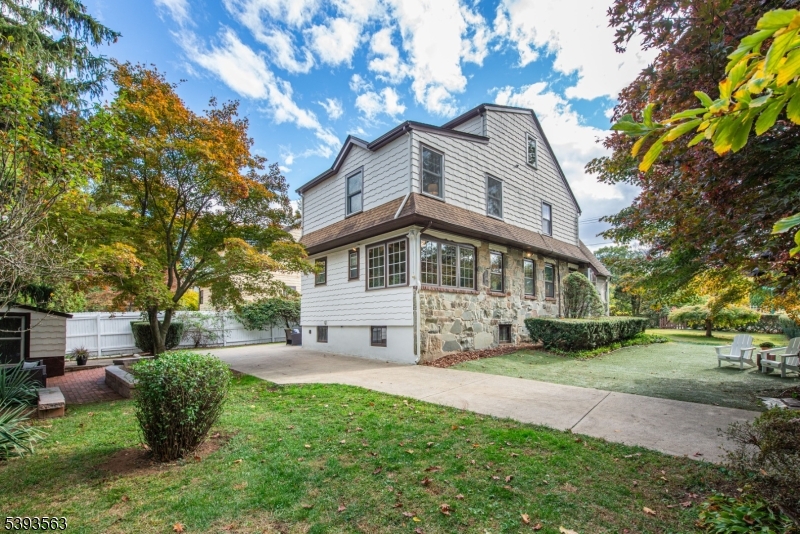 A Home with Presence!