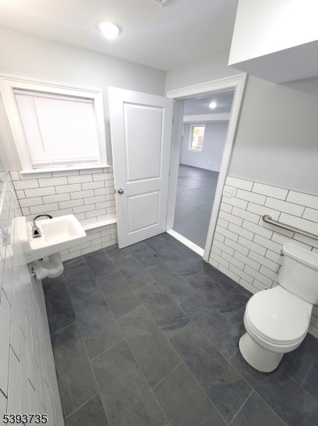 commercial bathrooom