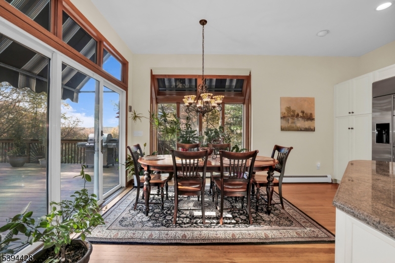 Breakfast Area Slider to deck, garden window