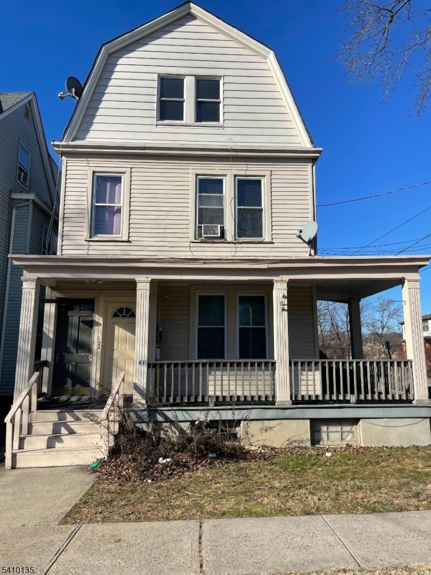 Great 3rd floor Rental