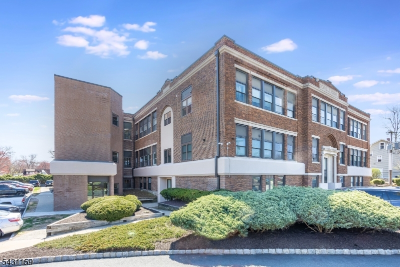 Schoolhouse Plaza