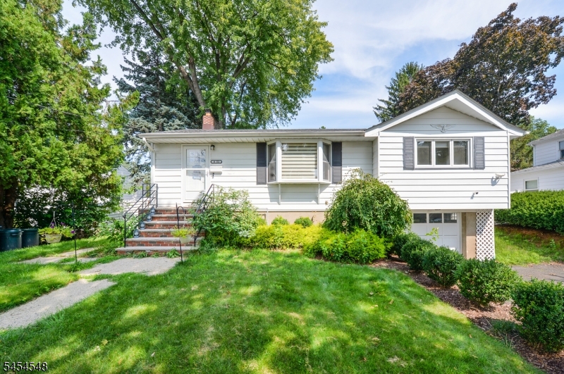 NICE CURB APPEAL