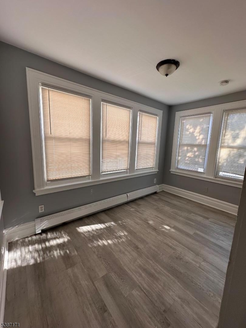 Den/Sun Room