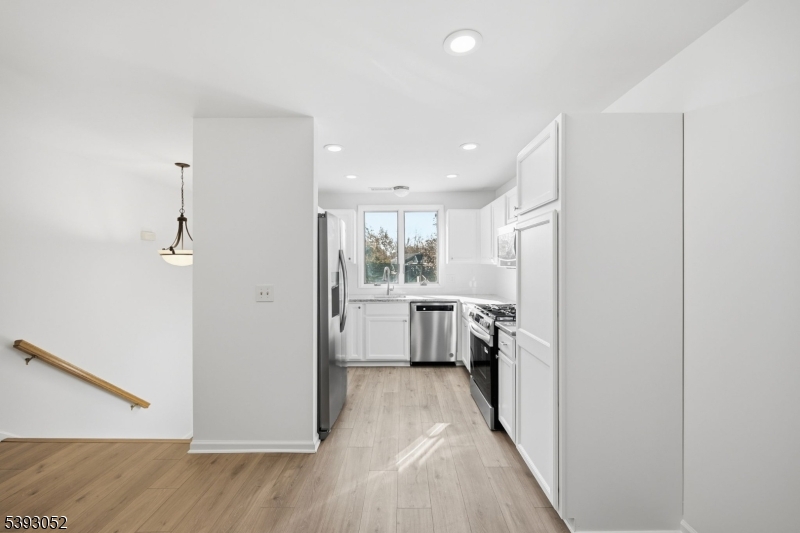 Fully Updated Kitchen