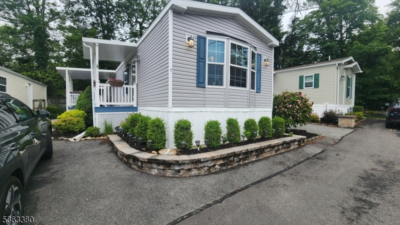 Driveway for 1 car