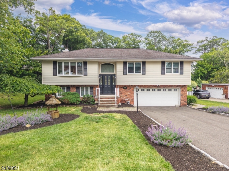 Over 3,000 square feet!