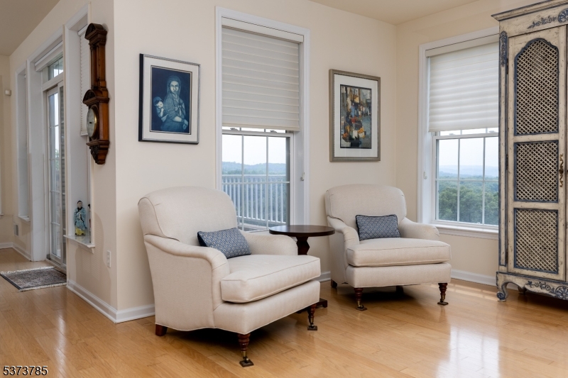 SITTING AREA