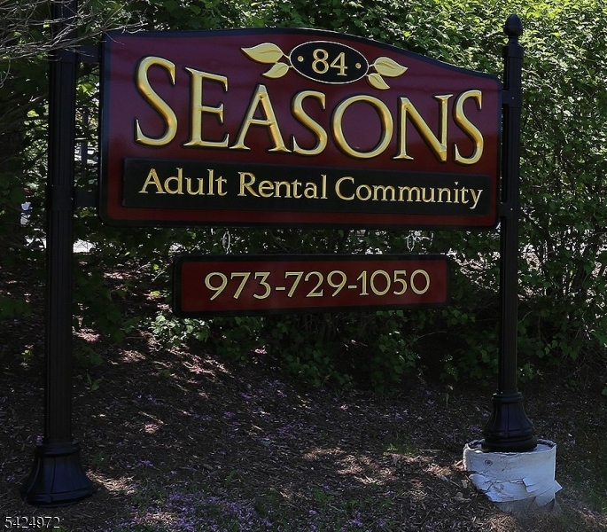 Entrance Sign at Knoll Rd
